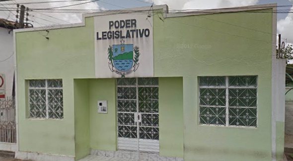 Concurso da Câmara de Limoeiro de Anadia: sede do órgão - Google street view