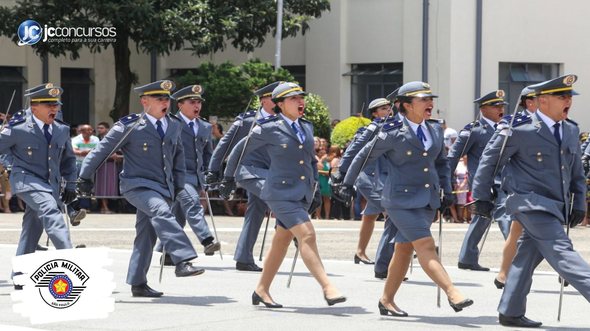 Concurso da PM SP: alunos oficiais desfilam durante cerimônia de formatura - Foto: Divulgação