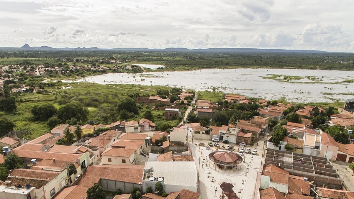 Concurso Prefeitura Campo Alegre de Lourdes - vista aérea do município