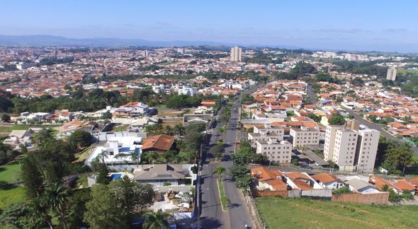 Concurso da Prefeitura de Itapira: município de Itapira visto do alto - Divulgação
