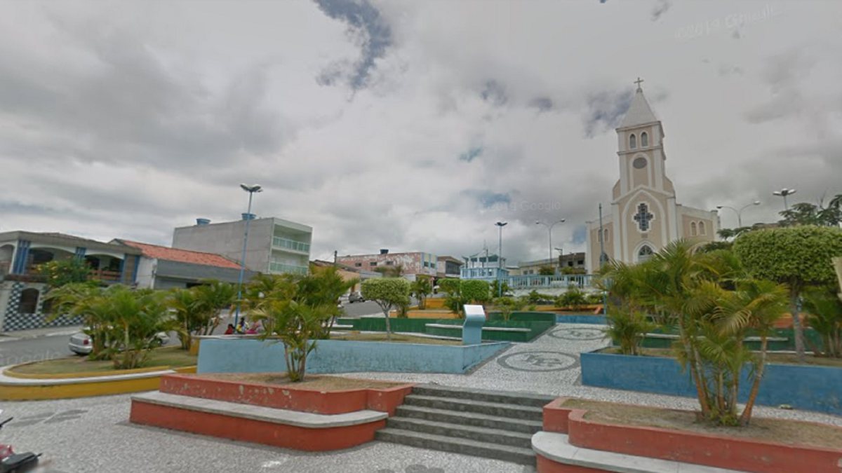 Concurso Prefeitura de Jurema - praça localizada na área central do município