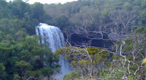 Concurso da prefeitura de Novo Mundo MT: vista da cachoeira - Divulgação