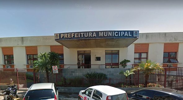 Concurso de Pouco Alegre: sede da prefeitura - Google Street View