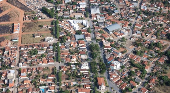 Concurso Prefeitura de São Sebastião do Oeste: vista aérea da cidade - Divulgação