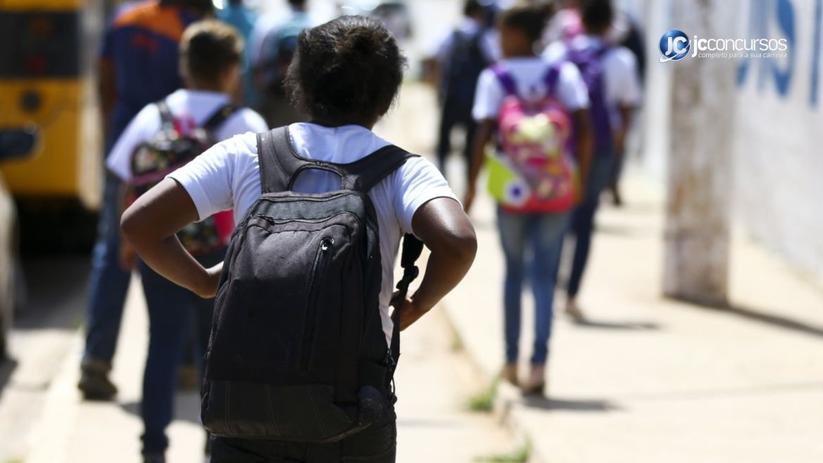 Números do Censo Escolar também indicam uma perspectiva de redução na evasão escolar - Agência Brasil